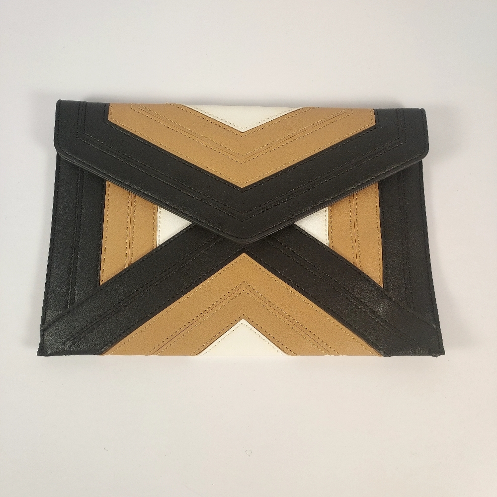 NWT JustFab Letter Handbag Clutch Multi Color Black Tan White